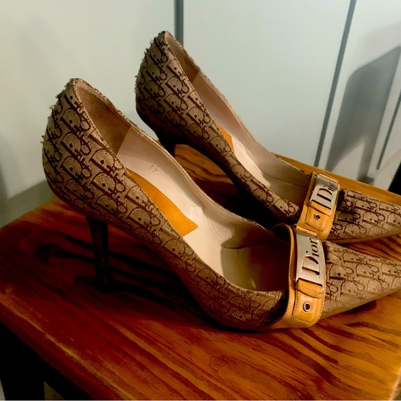 Slightly used Dior heels - Picture 2 of 4